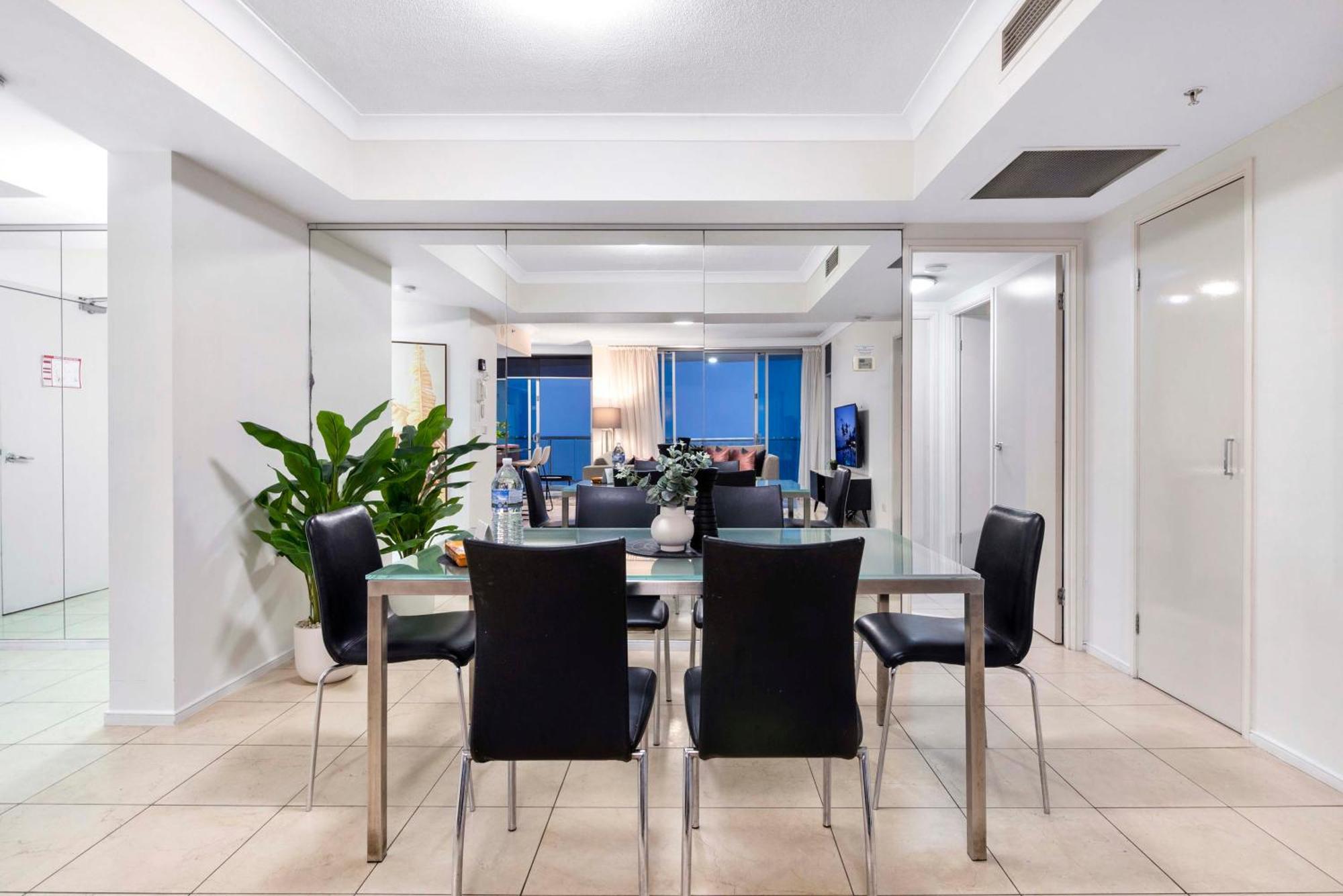 Chevron Renaissance - Self Contained & Privately Managed Apartments 黄金海岸 外观 照片