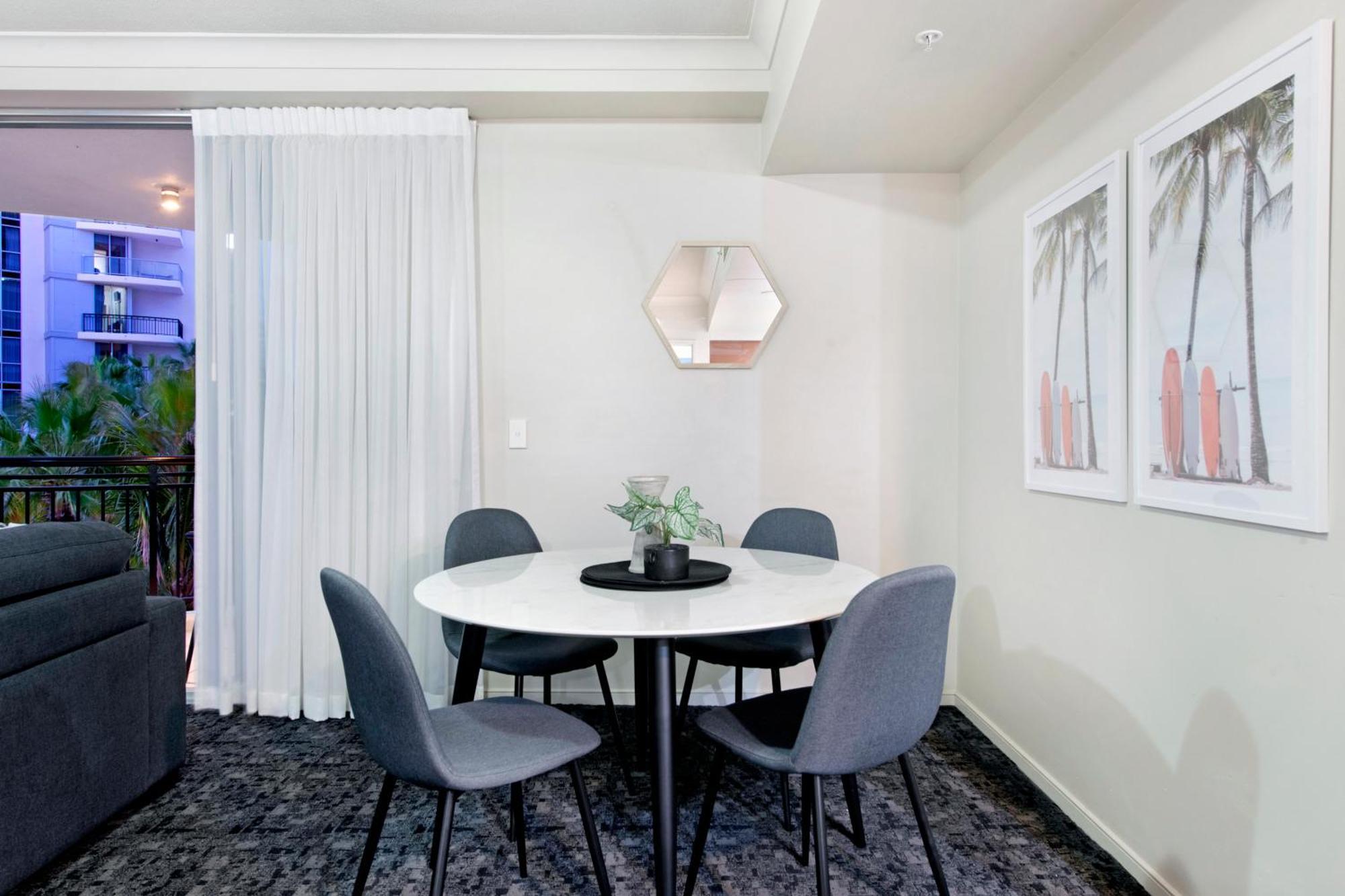 Chevron Renaissance - Self Contained & Privately Managed Apartments 黄金海岸 外观 照片