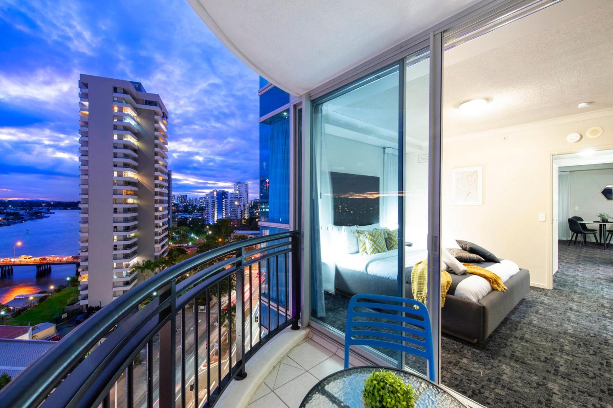 Chevron Renaissance - Self Contained & Privately Managed Apartments 黄金海岸 外观 照片