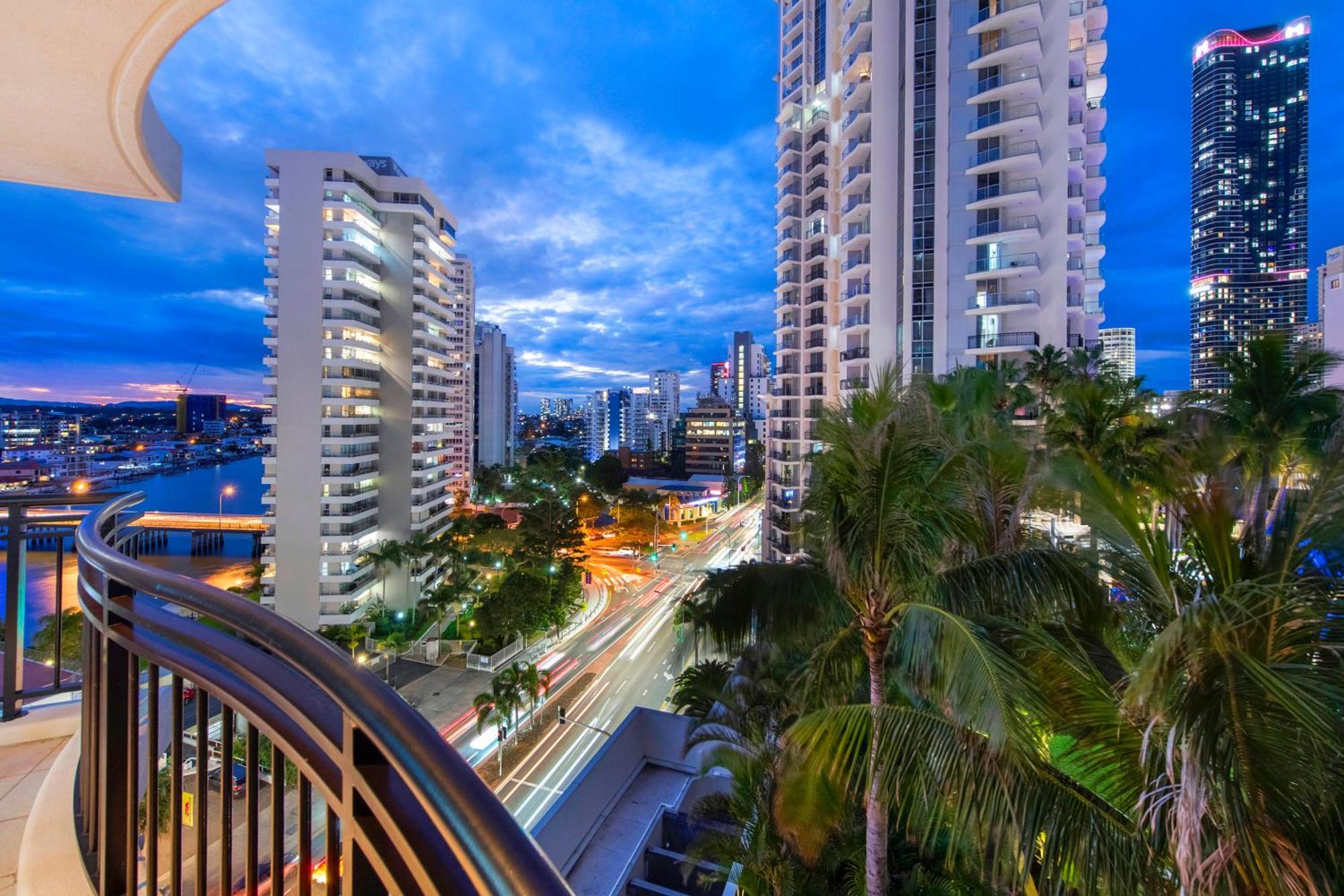 Chevron Renaissance - Self Contained & Privately Managed Apartments 黄金海岸 外观 照片